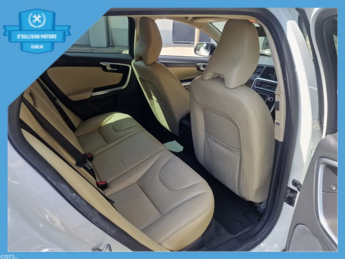 Volvo V60 Estate, Diesel, 2015, White