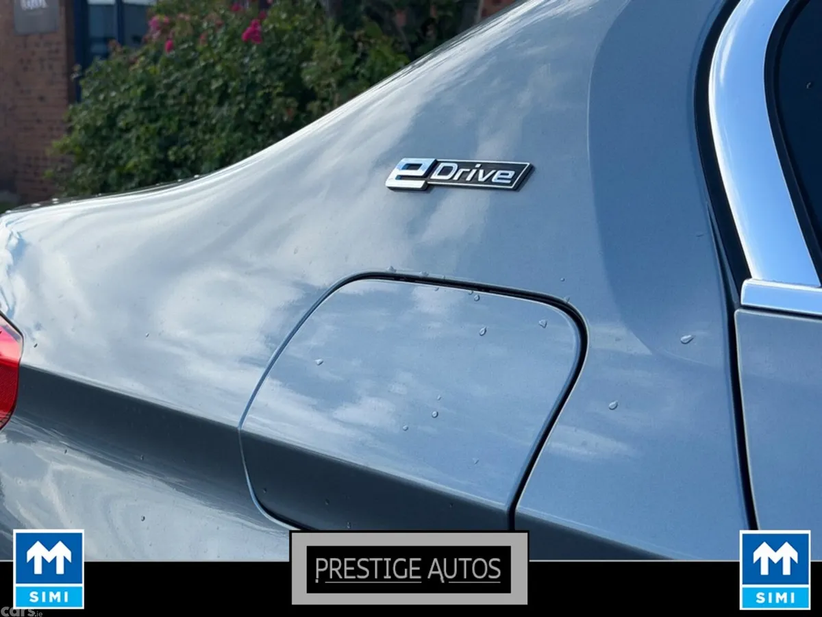 BMW 5-Series Saloon, Petrol Plug-in Hybrid, 2017, Grey