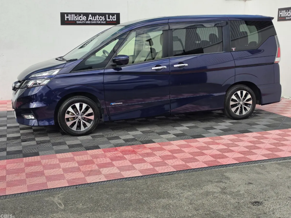 Nissan Serena MPV, Petrol Hybrid, 2017, Blue