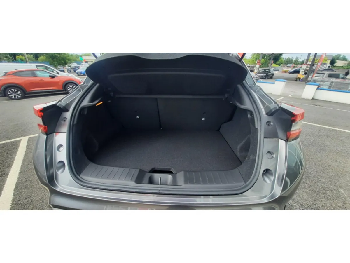 Nissan Juke Hatchback, Petrol, 2026, Grey