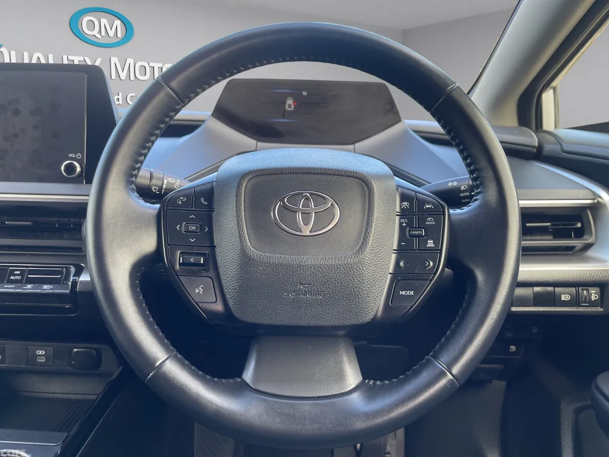 Toyota Prius Saloon, Petrol Hybrid, 2023, Silver