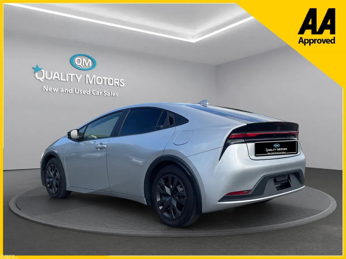 Toyota Prius Saloon, Petrol Hybrid, 2023, Silver