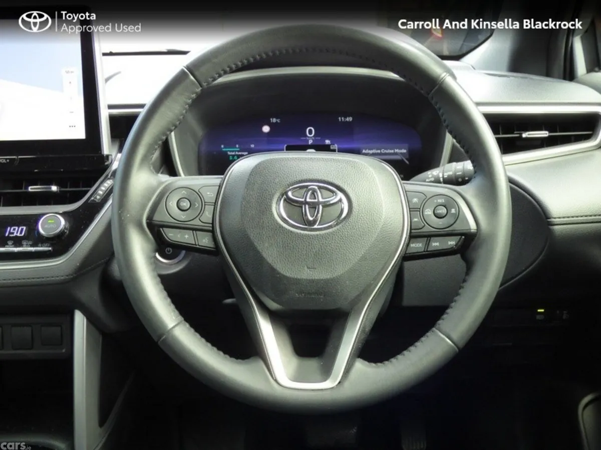Toyota Corolla Cross Hatchback, Petrol Hybrid, 2023, Silver