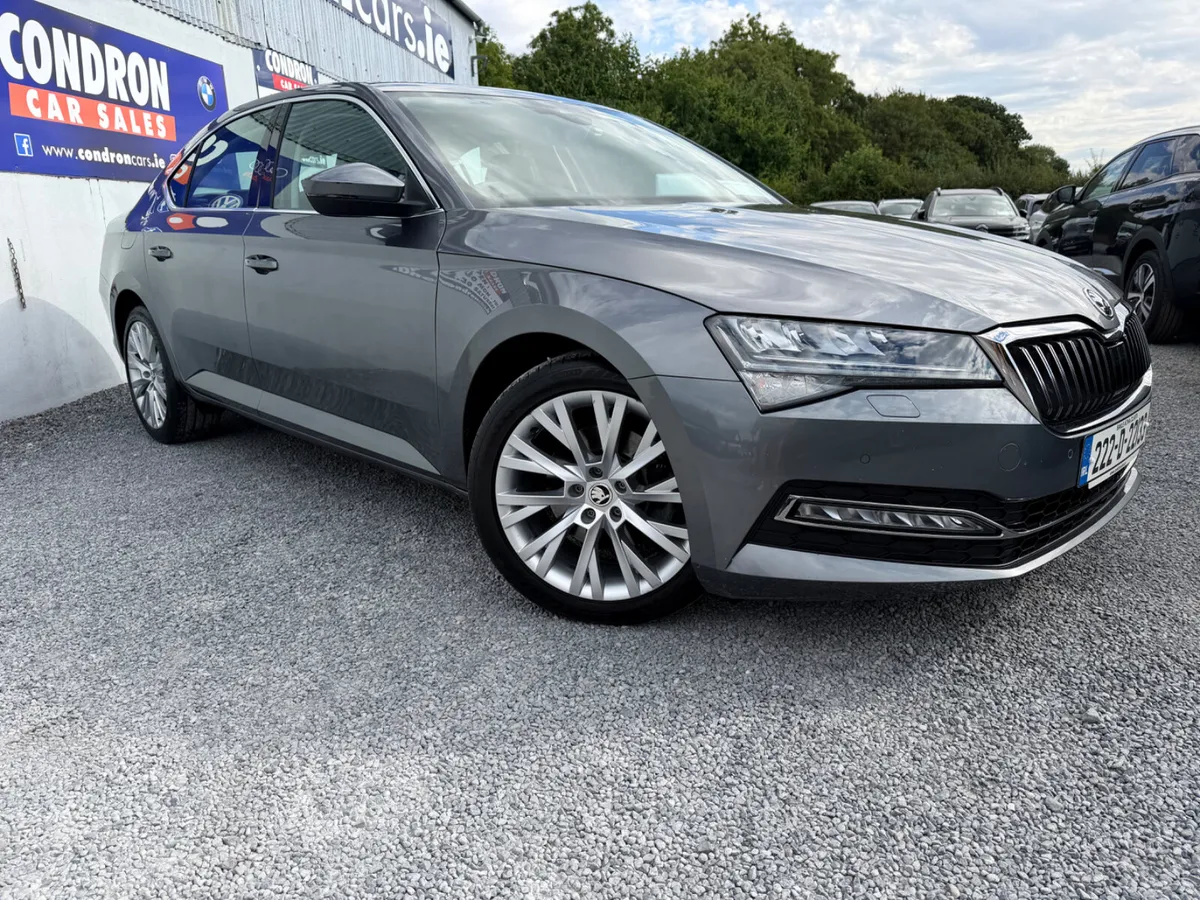 Skoda Superb Saloon, Diesel, 2022, Grey