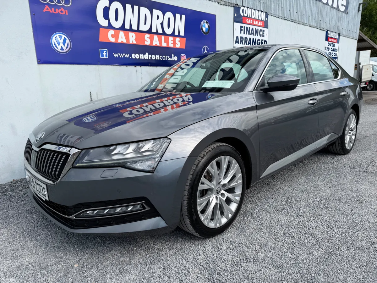 Skoda Superb Saloon, Diesel, 2022, Grey