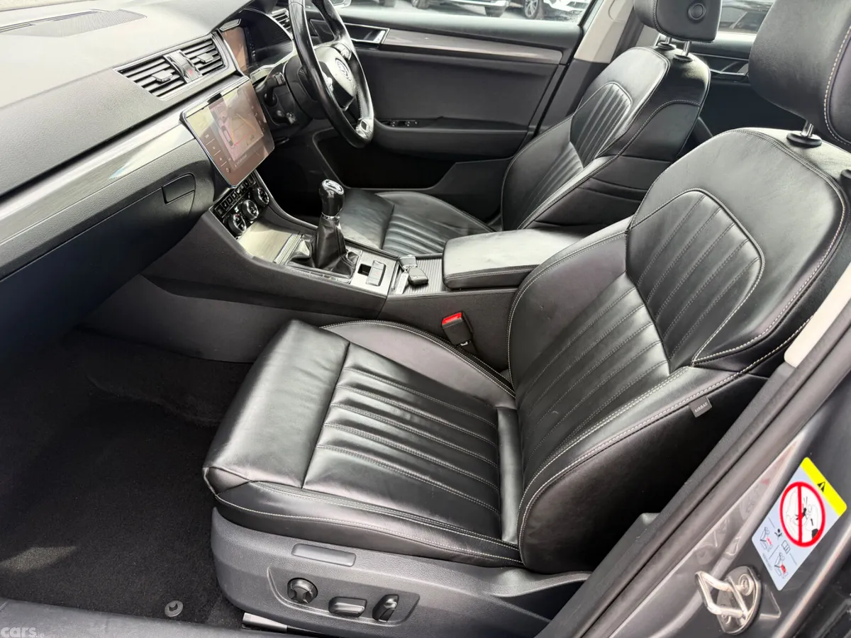 Skoda Superb Saloon, Diesel, 2022, Grey