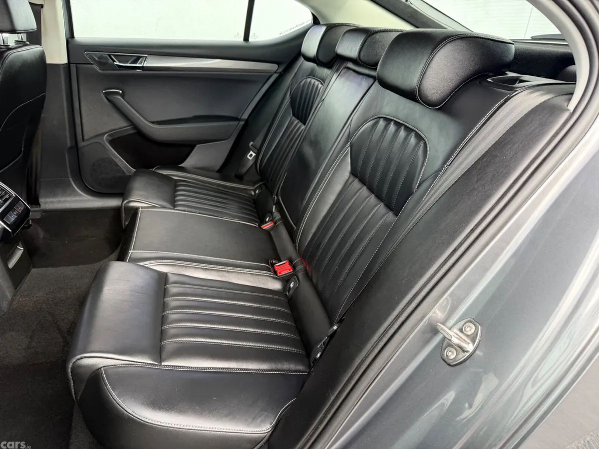 Skoda Superb Saloon, Diesel, 2022, Grey