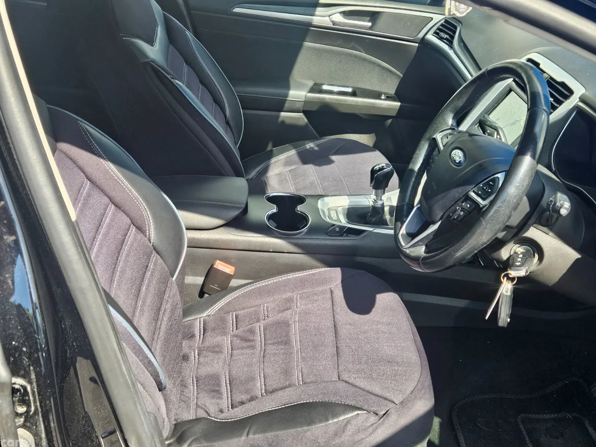 Ford Mondeo Hatchback, Diesel, 2018, Black