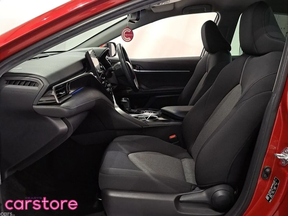 Toyota Camry Saloon, Petrol Hybrid, 2021, Red