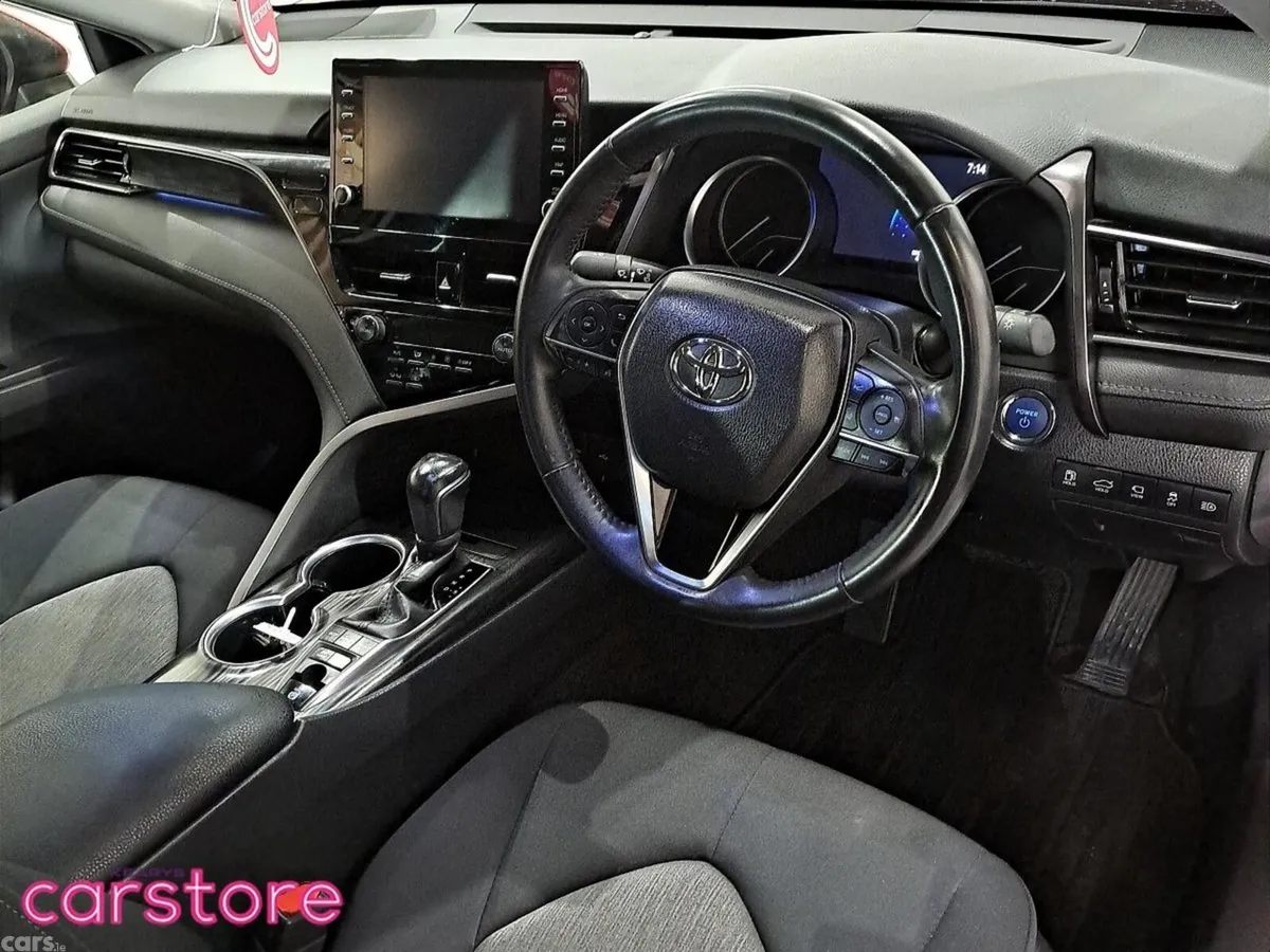 Toyota Camry Saloon, Petrol Hybrid, 2021, Red