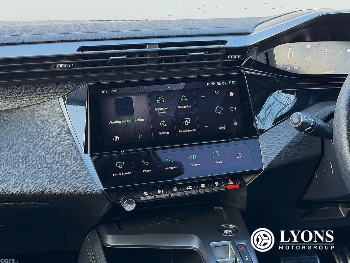 Peugeot 408 Hatchback, Petrol, 2025, Red
