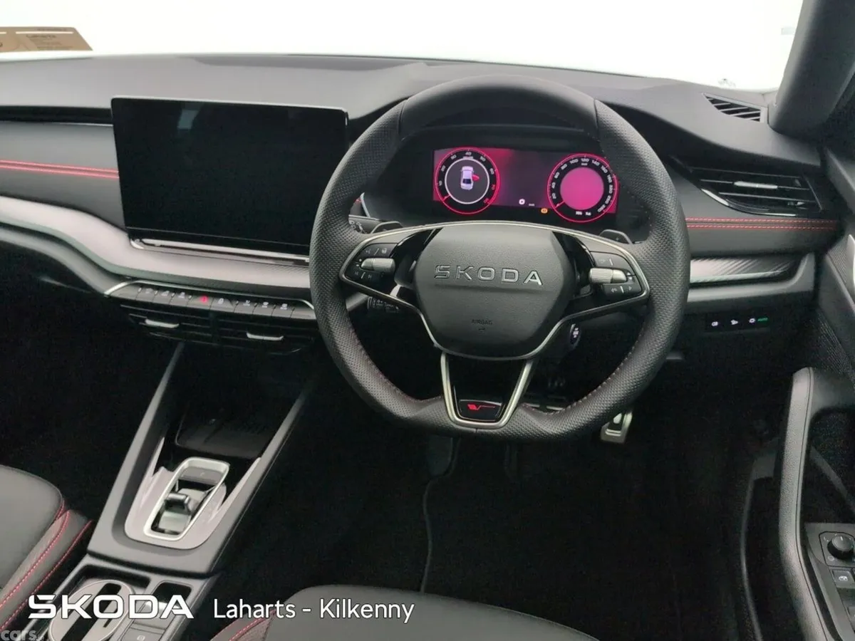 Skoda Octavia Saloon, Petrol, 2026, Grey