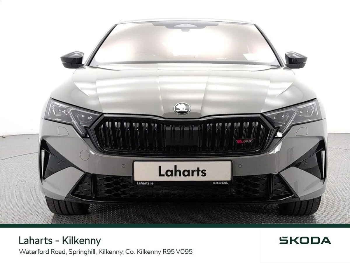Skoda Octavia Saloon, Petrol, 2026, Grey