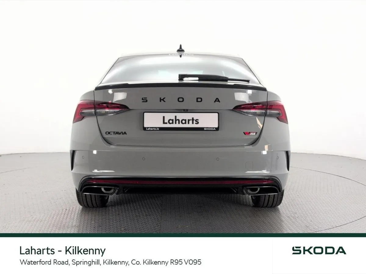 Skoda Octavia Saloon, Petrol, 2026, Grey