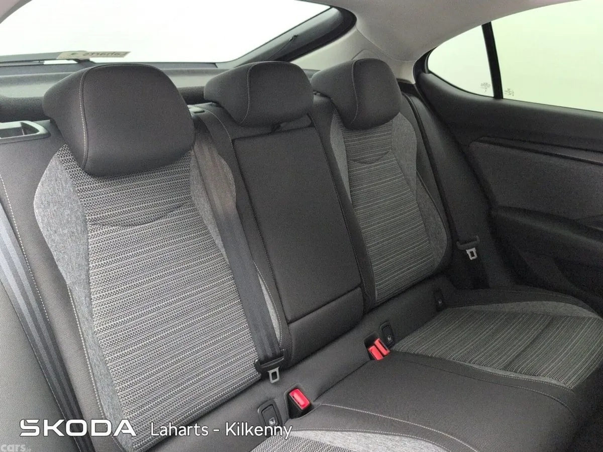 Skoda Superb Saloon, Diesel, 2026, Blue