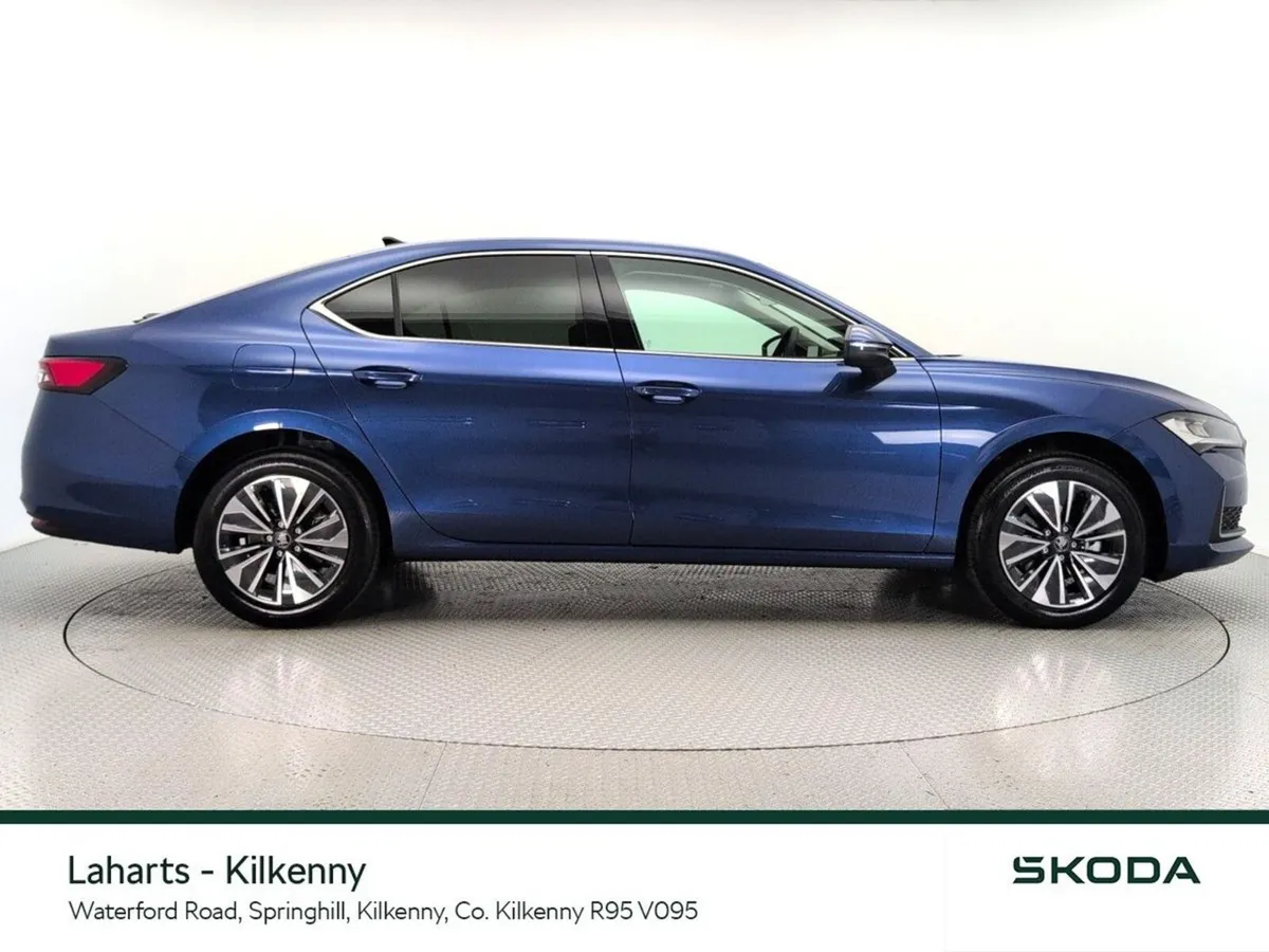 Skoda Superb Saloon, Diesel, 2026, Blue