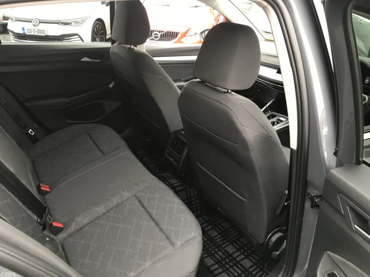 Volkswagen Golf Hatchback, Diesel, 2023, Grey