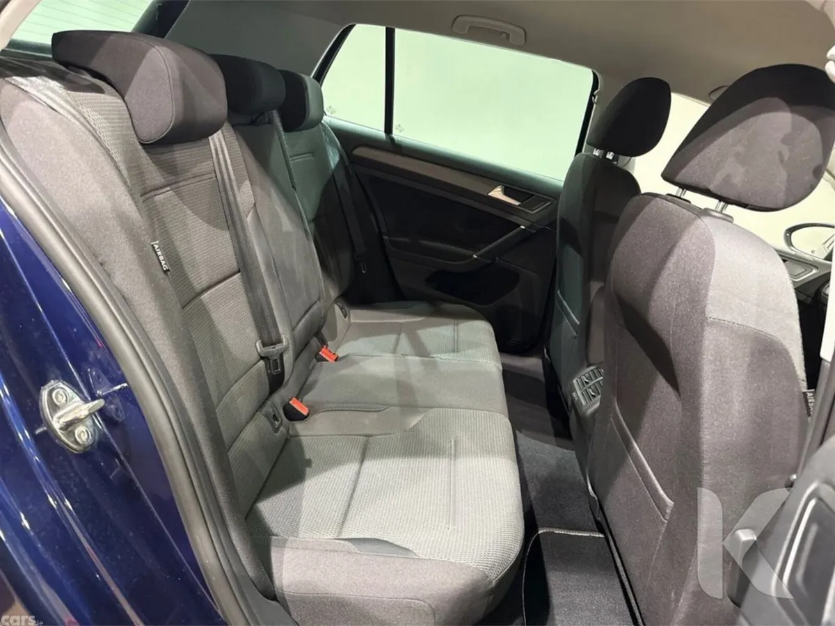 Volkswagen Golf Hatchback, Petrol, 2018, Blue