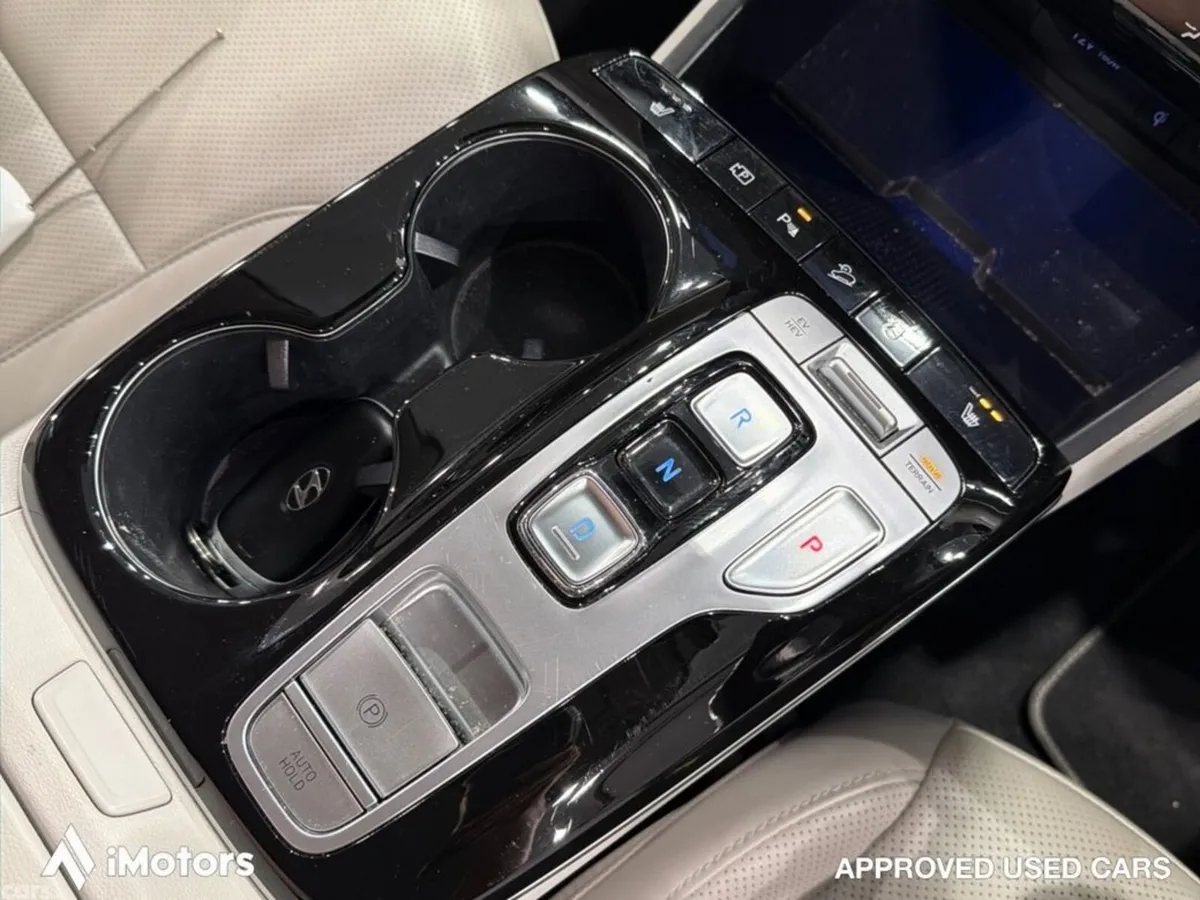 Hyundai Tucson SUV, Petrol Plug-in Hybrid, 2023, Grey