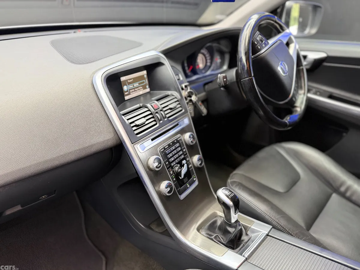 Volvo XC60 SUV, Diesel, 2015, Silver