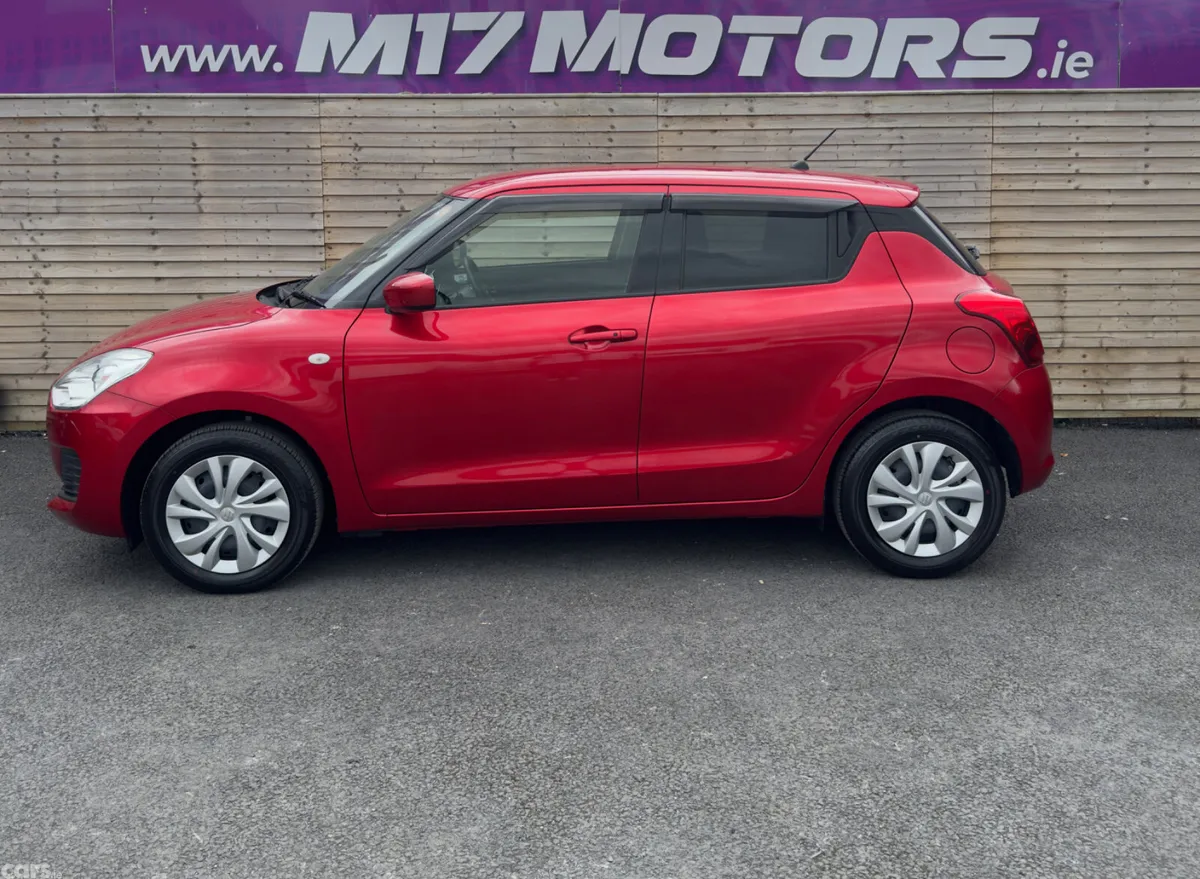 Suzuki Swift Hatchback, Petrol, 2020, Red