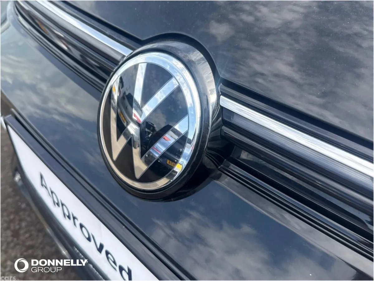 Volkswagen Golf Hatchback, Petrol, 2025, Black