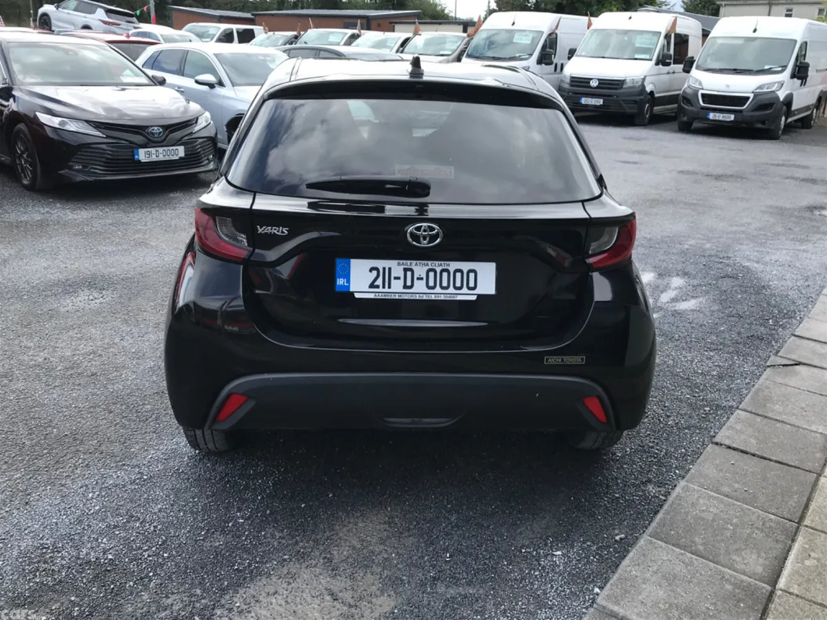 Toyota Yaris Hatchback, Petrol, 2021, Black