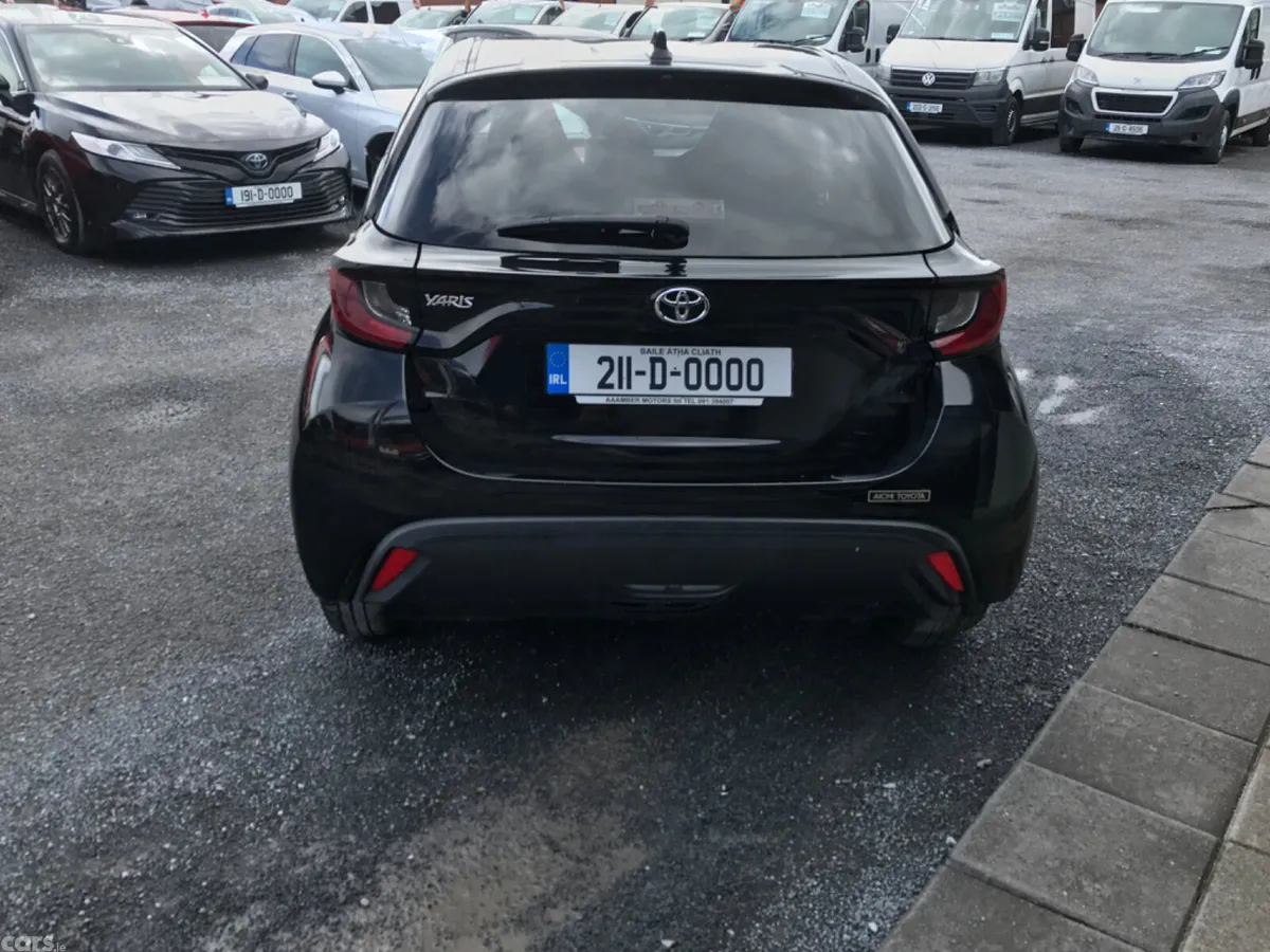 Toyota Yaris Hatchback, Petrol, 2021, Black