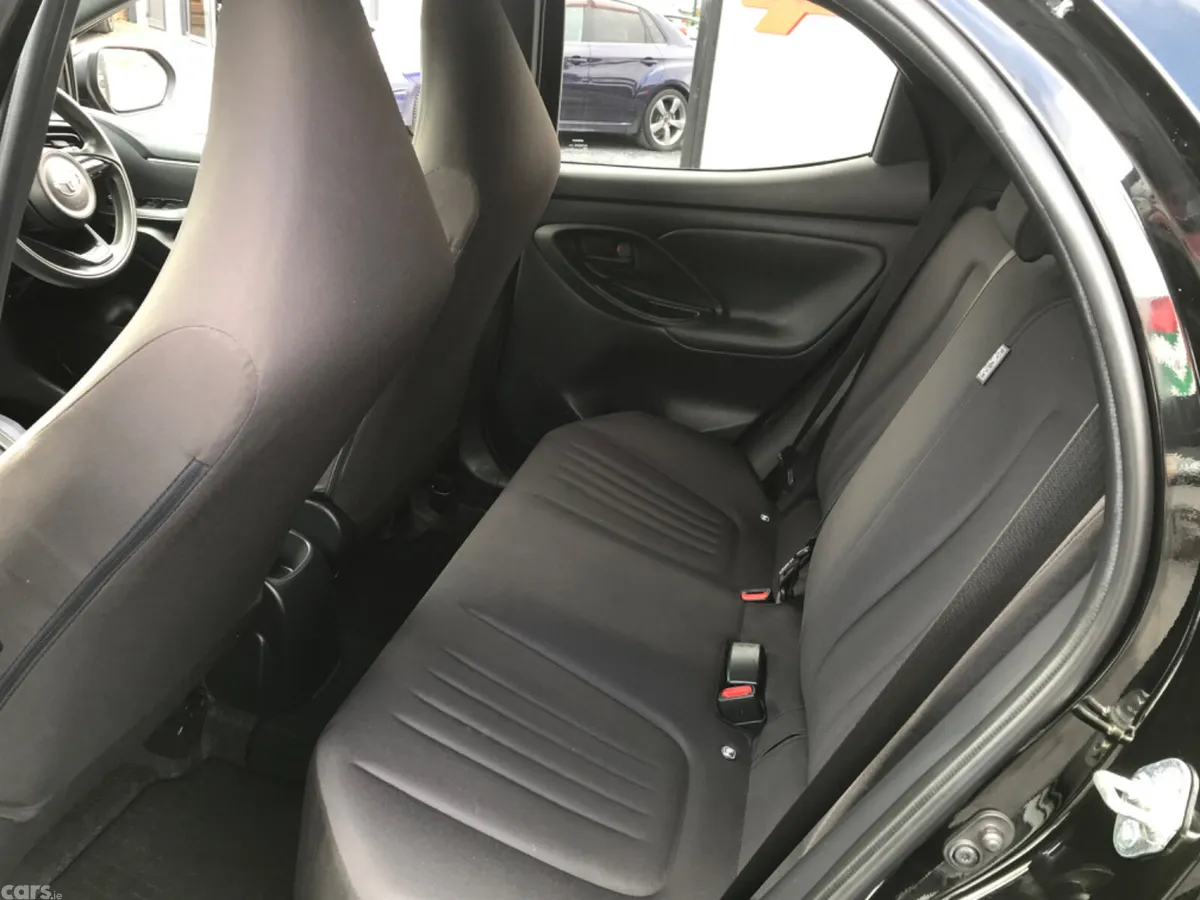 Toyota Yaris Hatchback, Petrol, 2021, Black