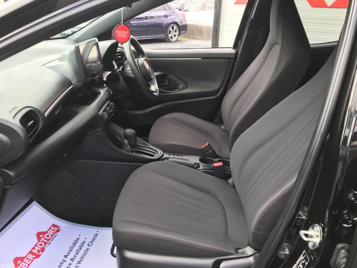 Toyota Yaris Hatchback, Petrol, 2021, Black