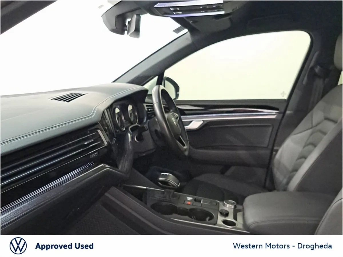 Volkswagen Touareg SUV, Diesel, 2023, White