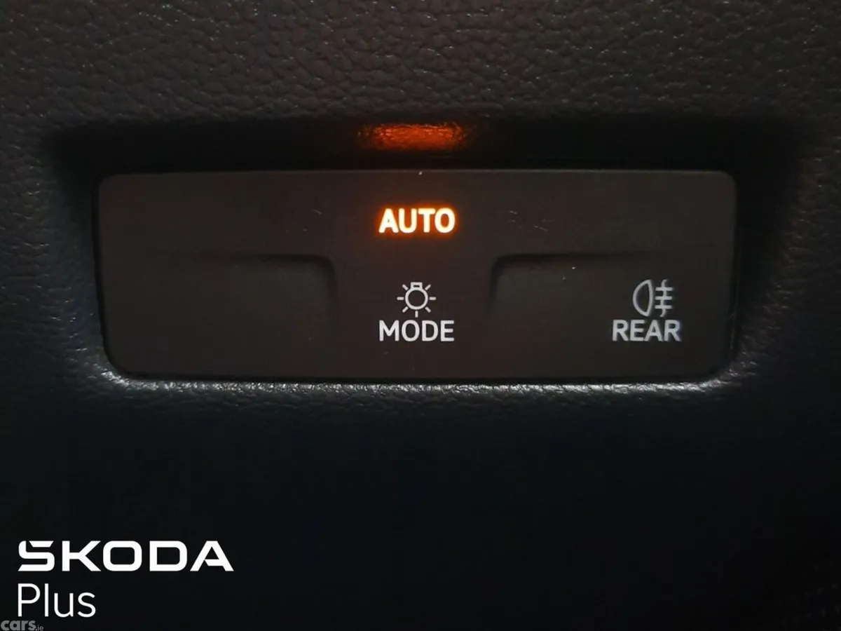 Skoda Superb Estate, Diesel, 2024, Blue