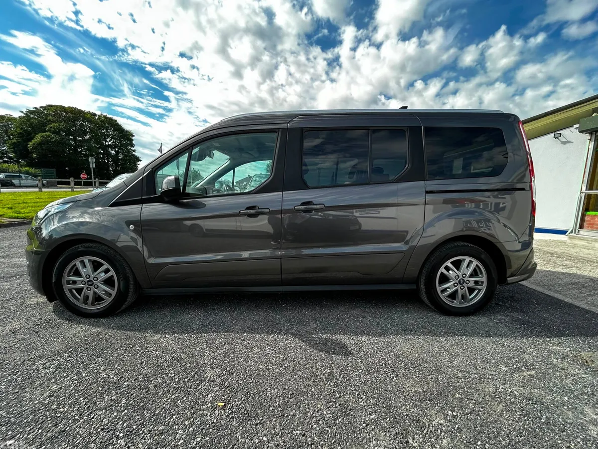 Ford Tourneo Connect MPV, Diesel, 2022, Grey