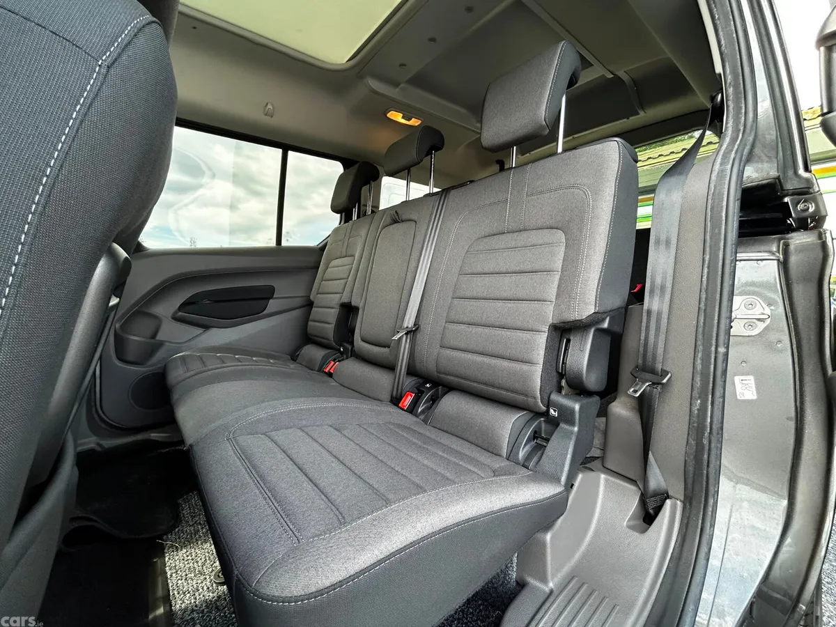 Ford Tourneo Connect MPV, Diesel, 2022, Grey