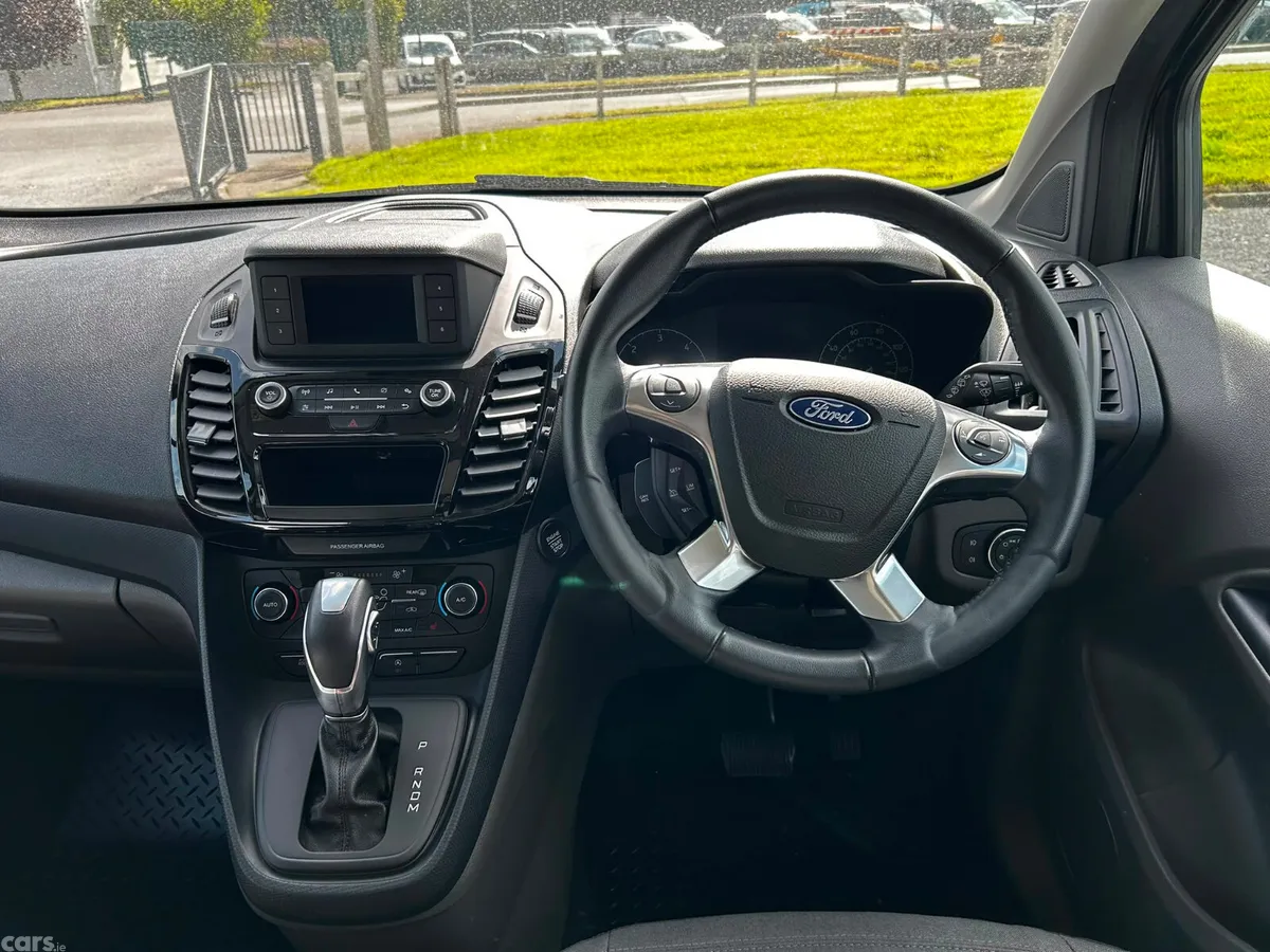 Ford Tourneo Connect MPV, Diesel, 2022, Grey