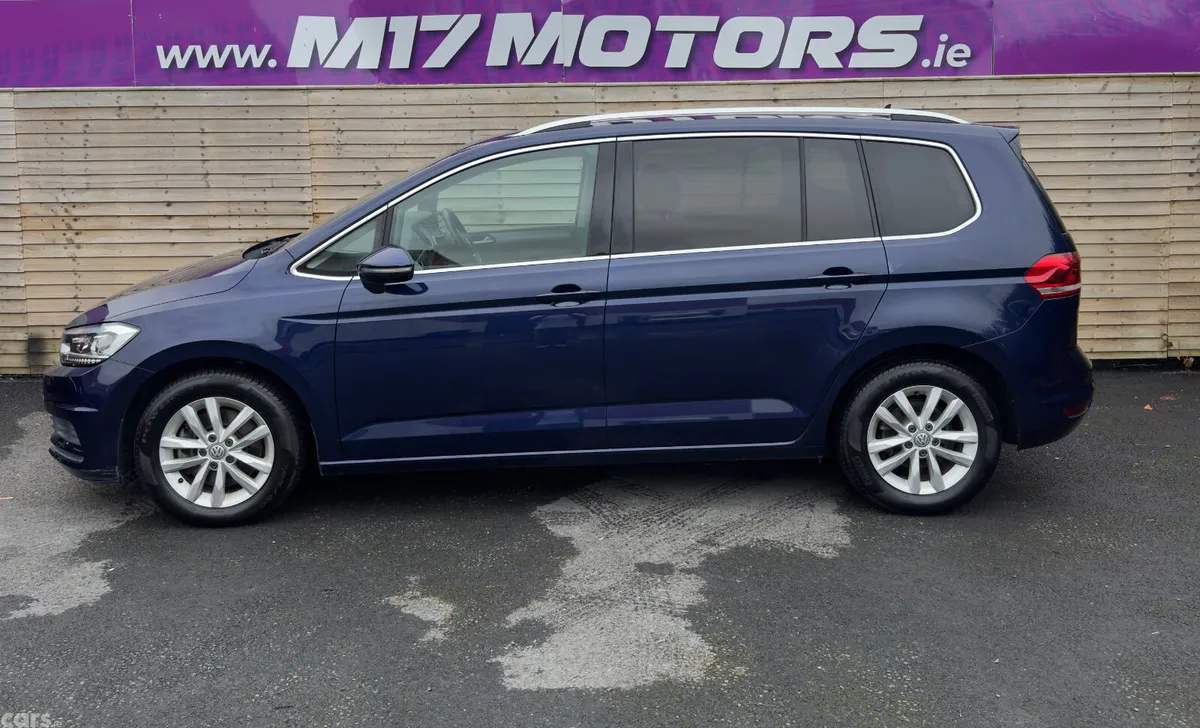 Volkswagen Touran MPV, Diesel, 2018, Blue