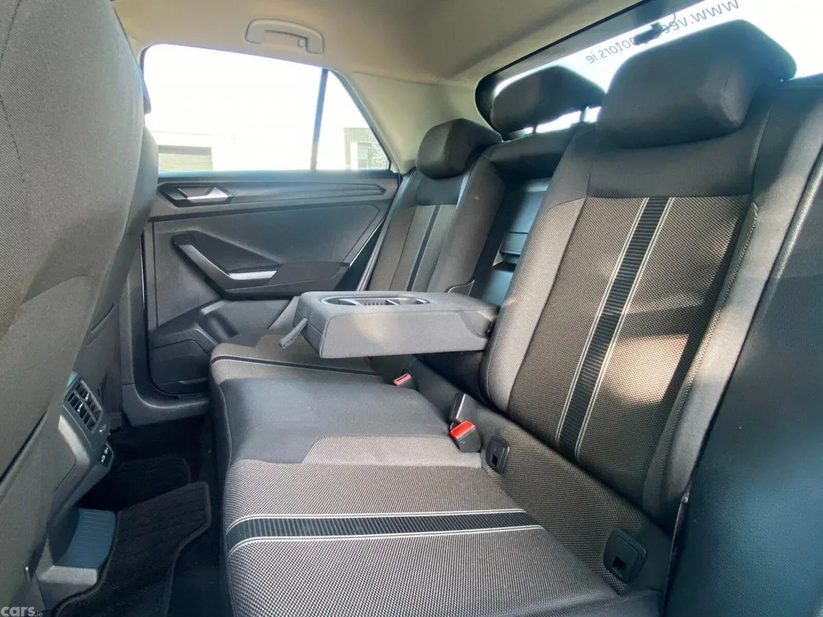 Volkswagen T-Roc SUV, Diesel, 2021, White