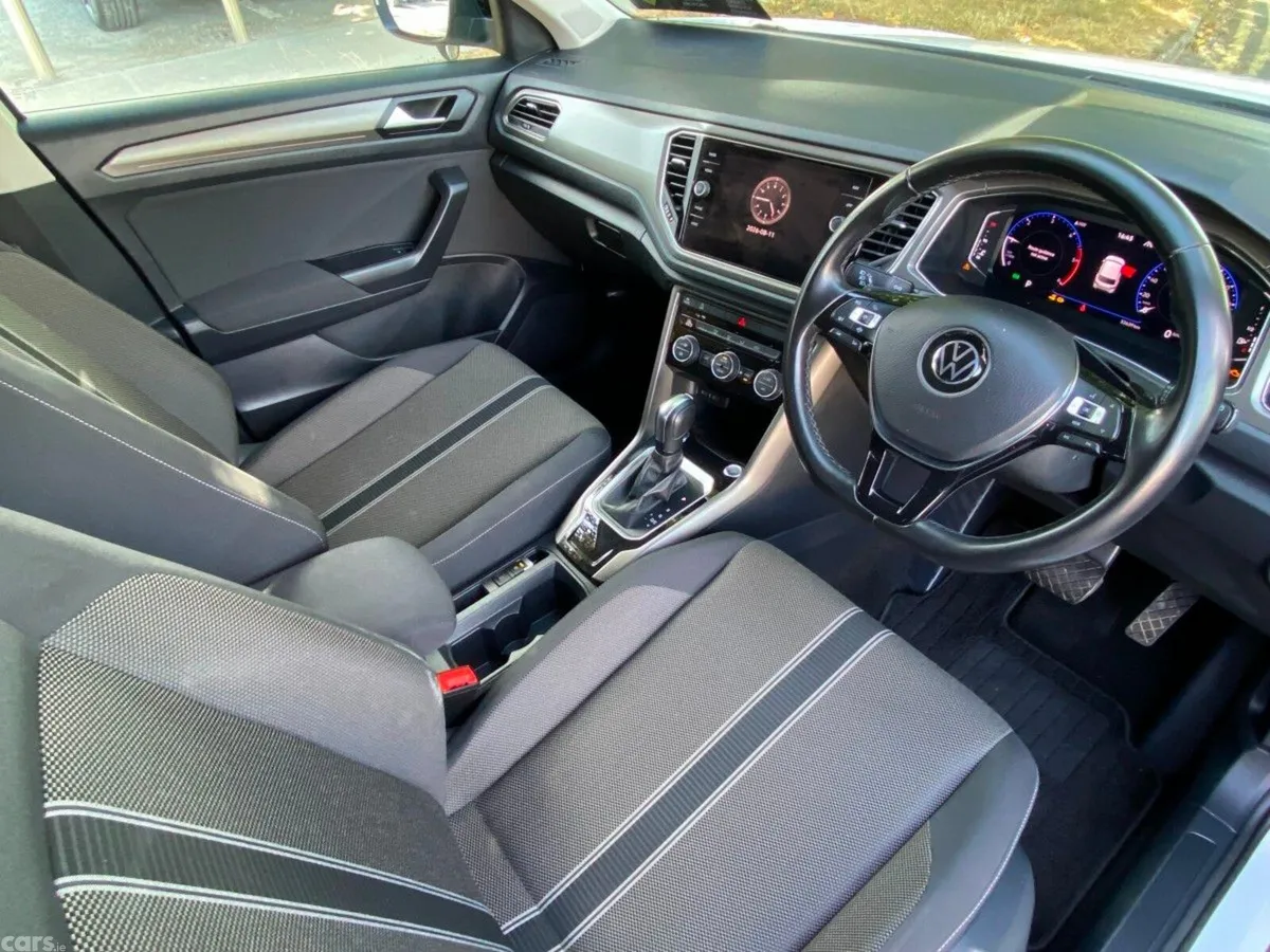Volkswagen T-Roc SUV, Diesel, 2021, White