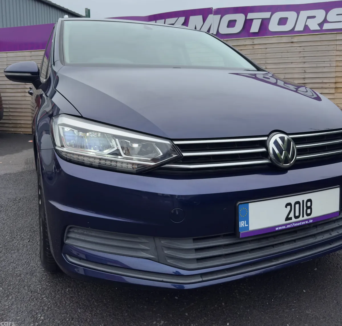 Volkswagen Touran MPV, Diesel, 2018, Blue