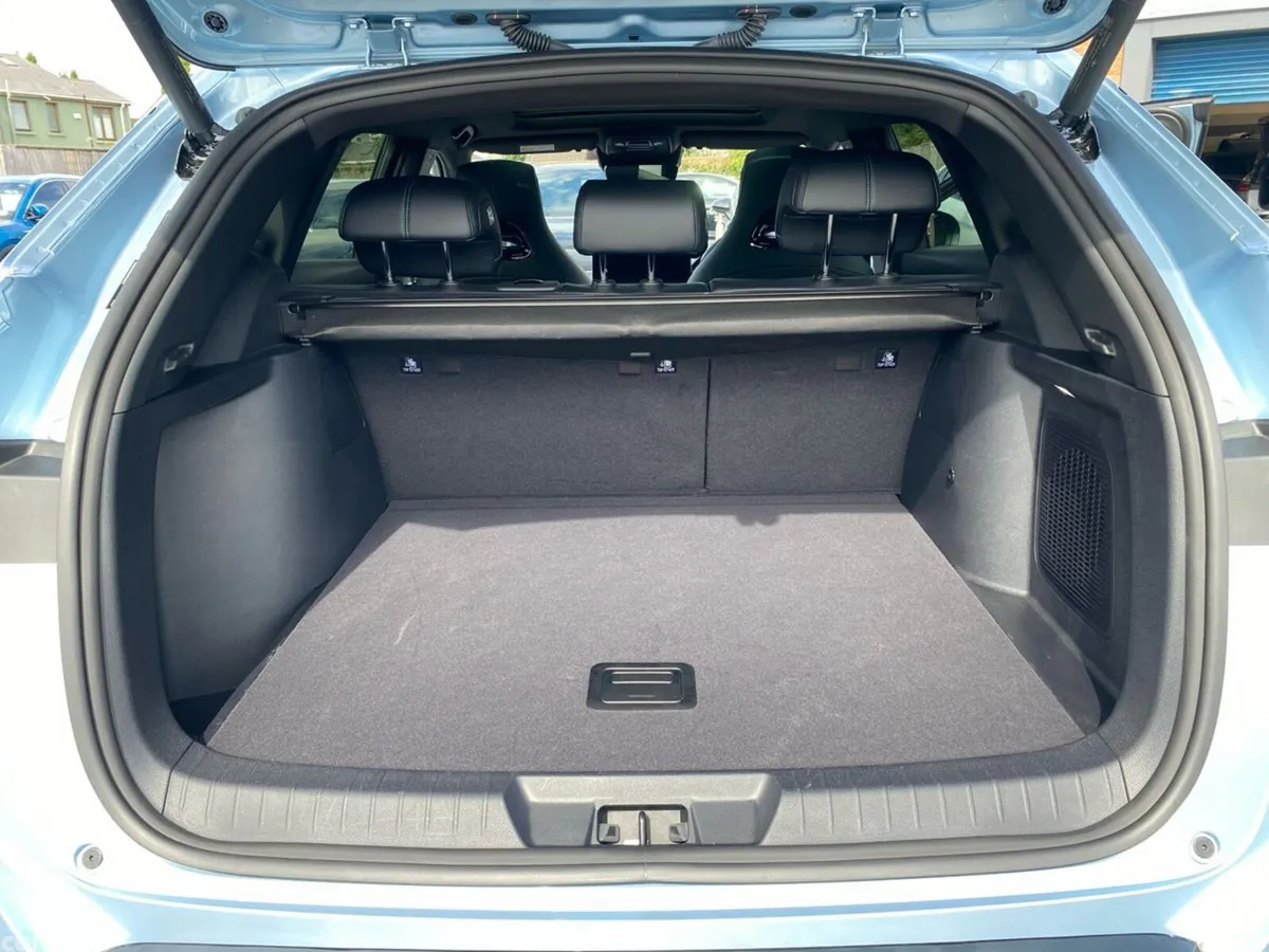 BYD SEAL U Hatchback, Petrol Plug-in Hybrid, 2026, Blue