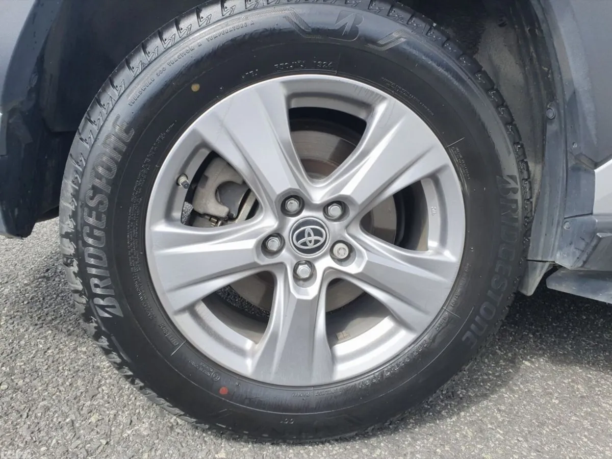 Toyota RAV4 SUV, Petrol Hybrid, 2024, Grey