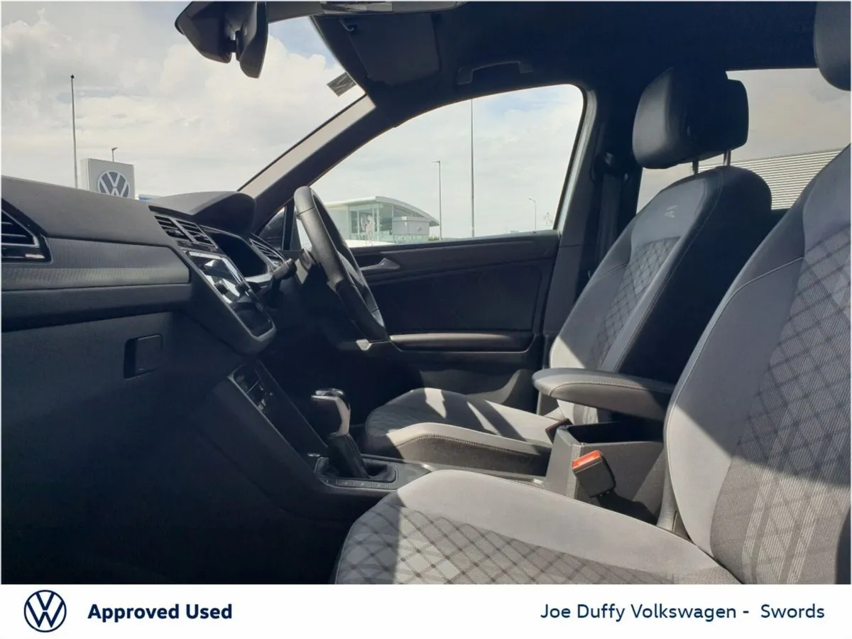 Volkswagen Tiguan SUV, Petrol Plug-in Hybrid, 2024, Grey