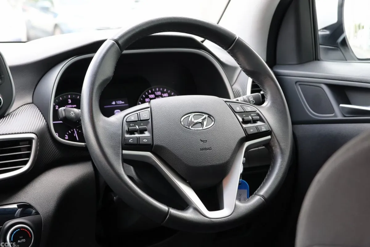 Hyundai Tucson SUV, Diesel, 2019, White