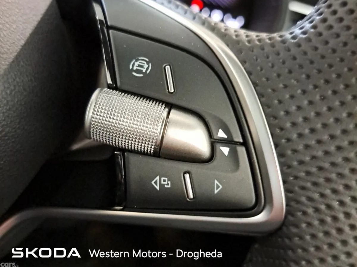 Skoda Kamiq Hatchback, Petrol, 2026, White