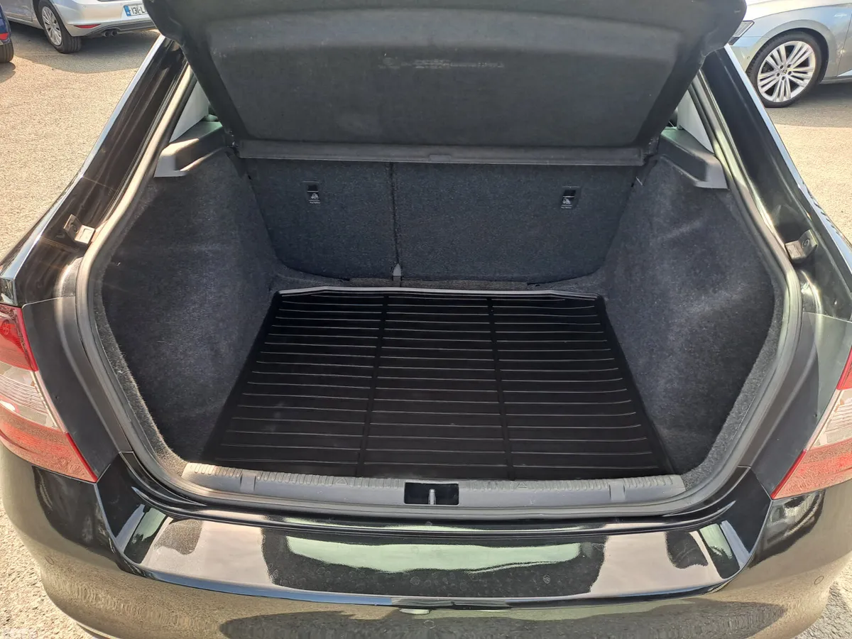 Skoda Rapid Saloon, Petrol, 2018, Black