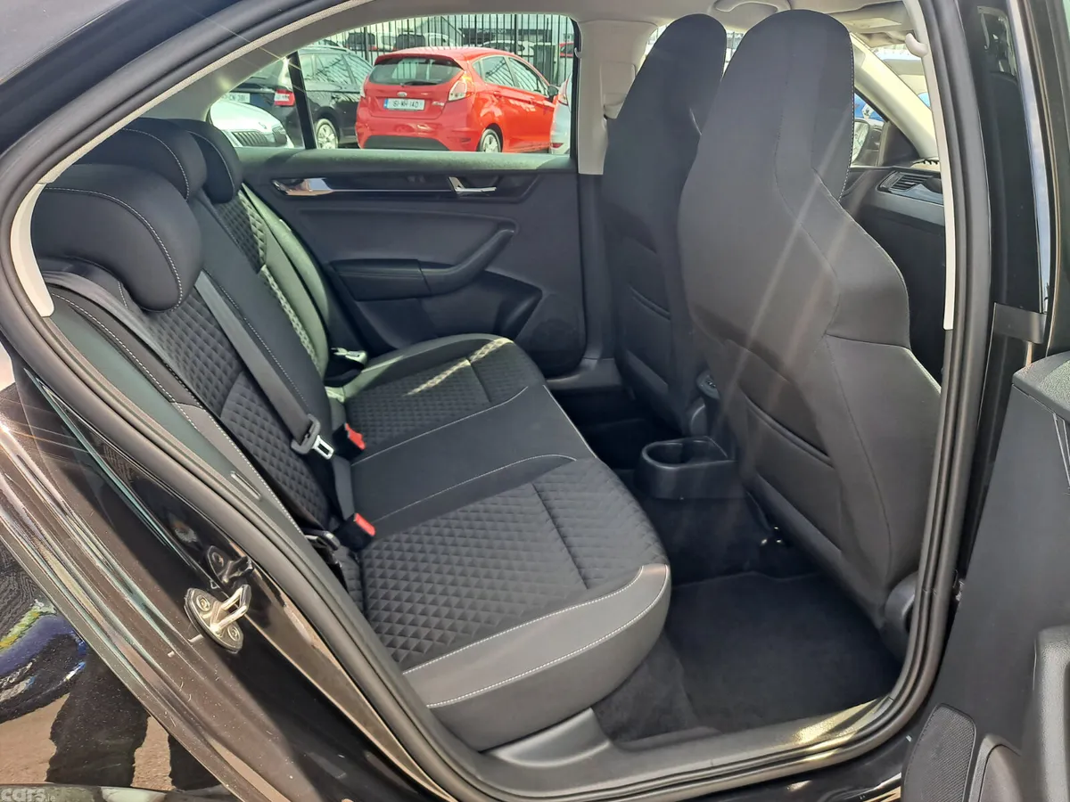 Skoda Rapid Saloon, Petrol, 2018, Black