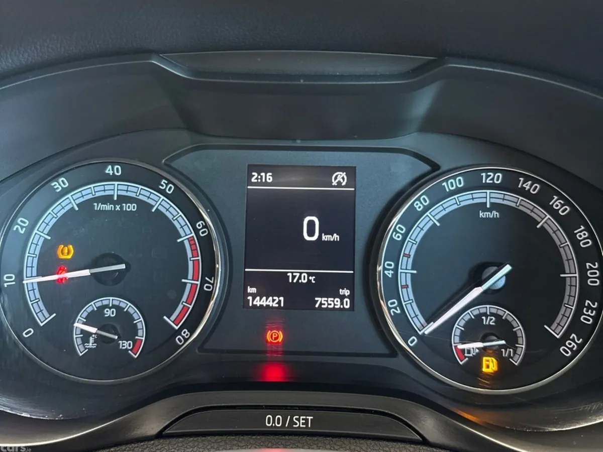 Skoda Karoq Estate, Petrol, 2019, Grey