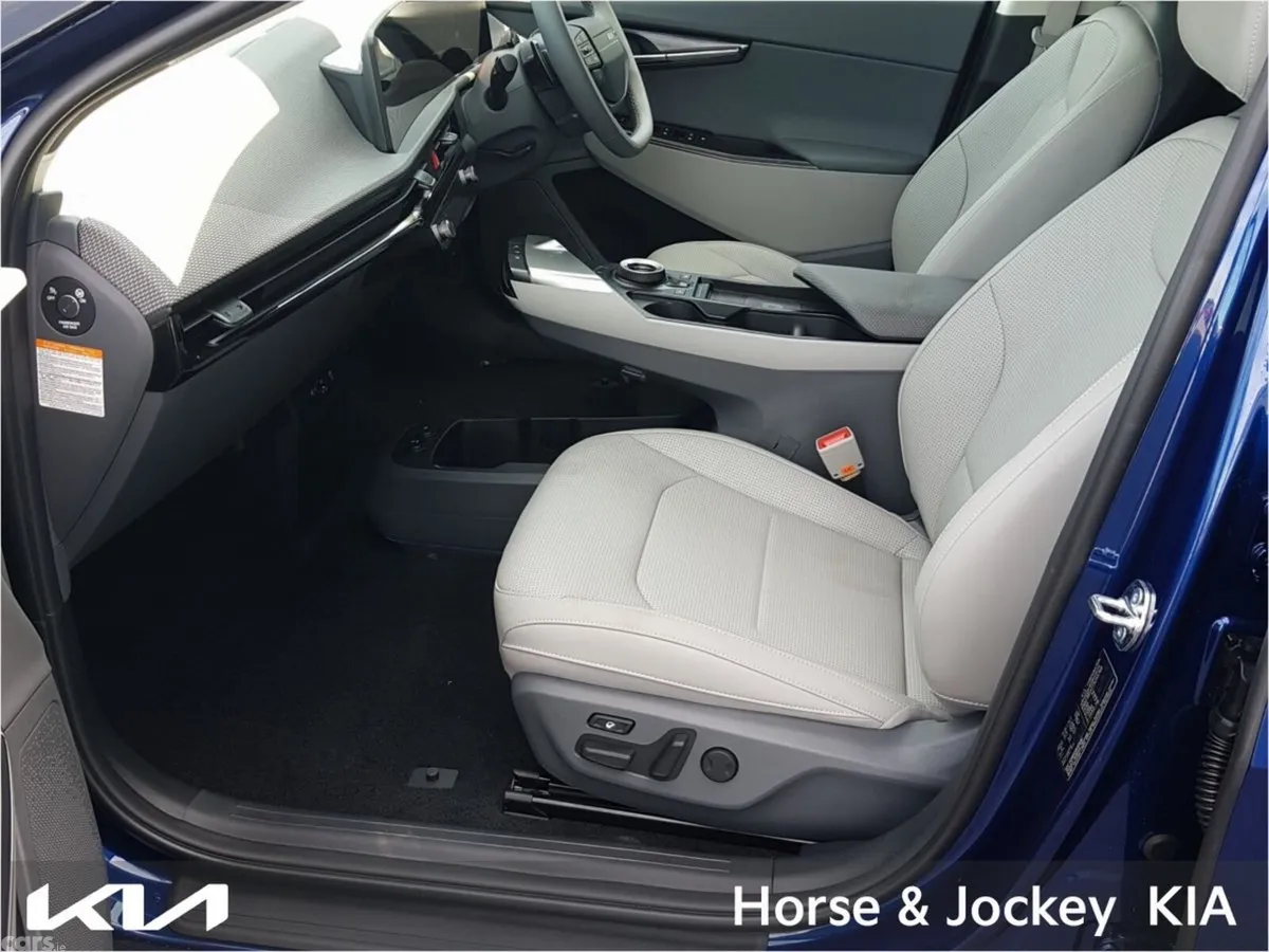 Kia EV6 MPV, Electric, 2026, Blue