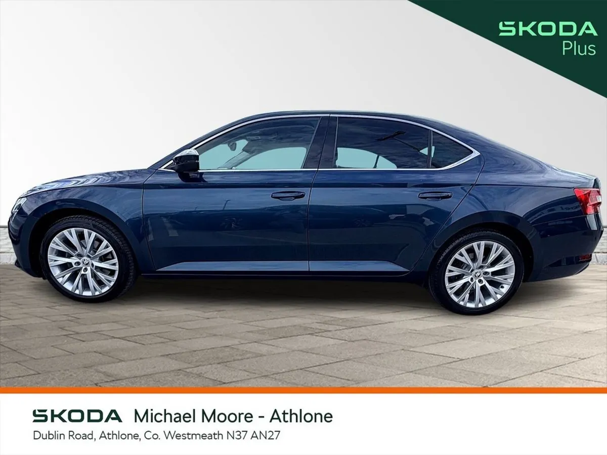 Skoda Superb Saloon, Diesel, 2021, Blue