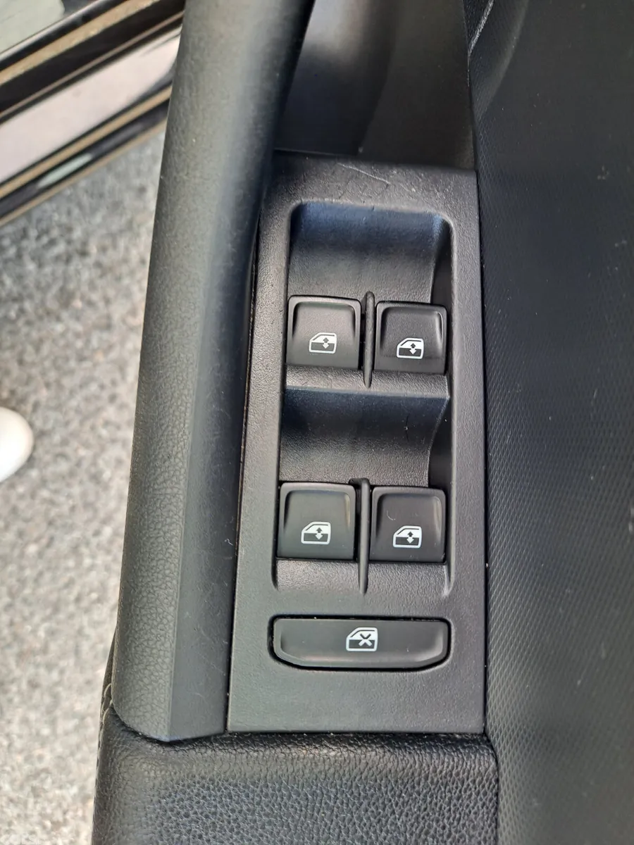 Skoda Rapid Saloon, Petrol, 2018, Black